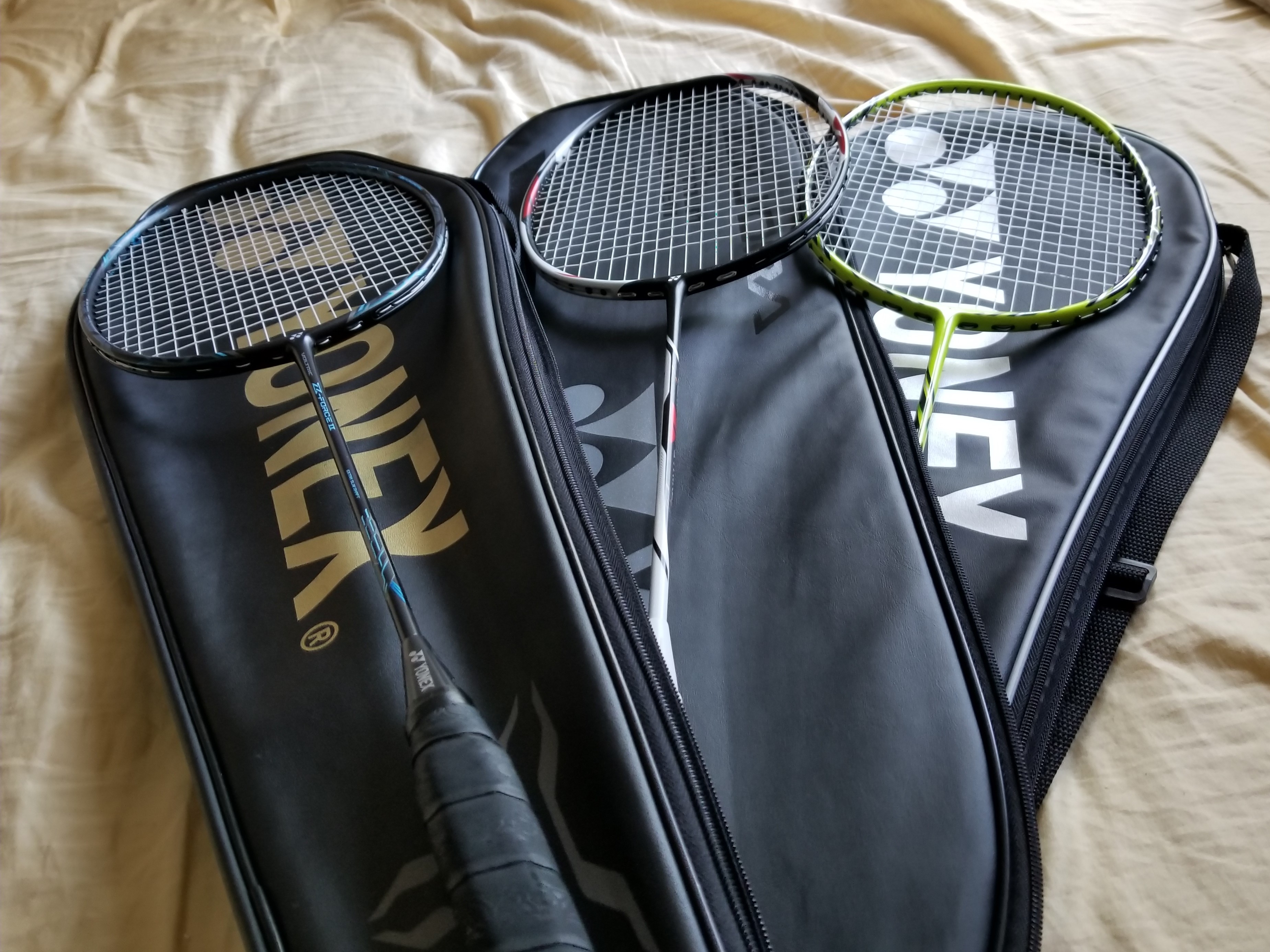 How To Choose A Badminton Racket