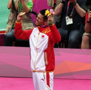 lin dan celebrating gold medal